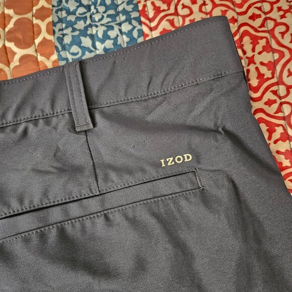 Izod Golf 40/9.5 Navy Blue Golf Swing Flex Cargo Shorts Straight Fit Waist Grip - Picture 8 of 9